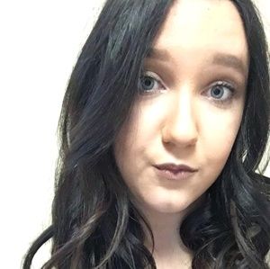 Meet your Posher, Leanne